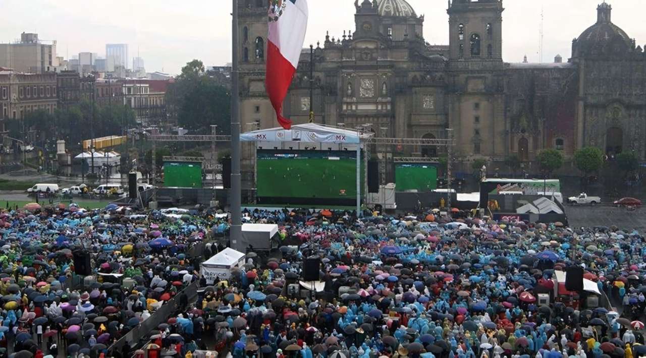 Gobierno Federal gestiona pantallas en sitios públicos para el Mundial 2026