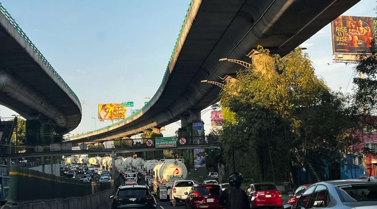 Avanza plan para regular tránsito de pipas en la CDMX
