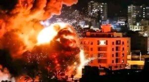 Bombardeos israelíes en Gaza dejan al menos 79 muertos