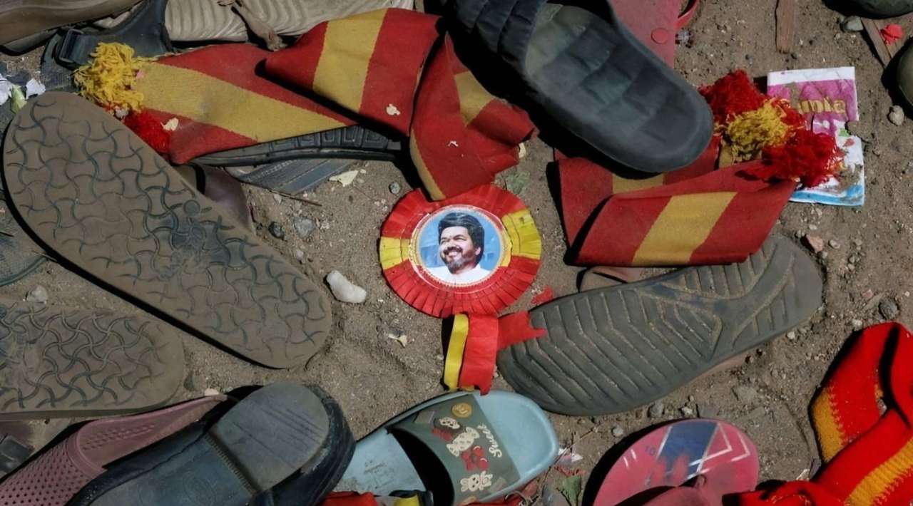 Estampida en mitin político en India deja 40 muertos; investigan negligencia