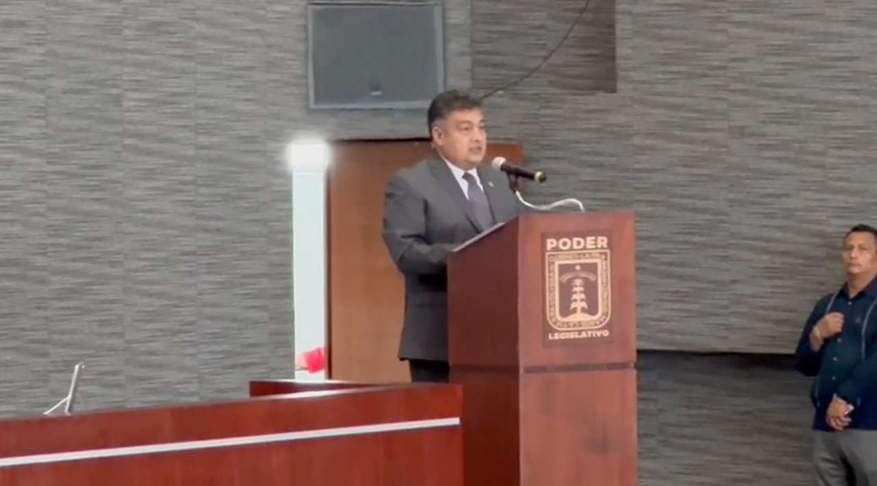 Comparece titular de Seguridad ante el Congreso; destaca aumento salarial a policías y atención al sistema penitenciario