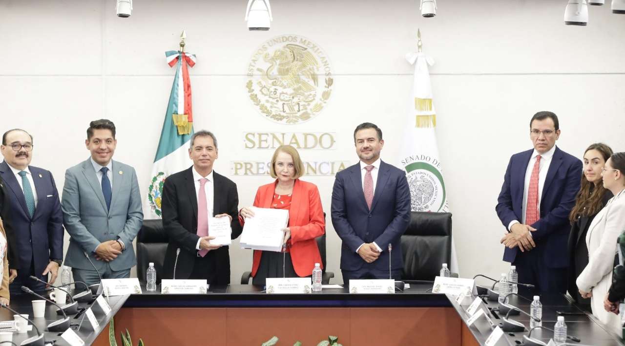 Hacienda entrega Paquete Económico 2026 al Congreso; prevé crecimiento de hasta 2.8%