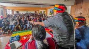 Organizaciones indígenas convocan a paro nacional en Ecuador contra alza de combustibles