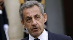 Nicolás Sarkozy es condenado a cinco años de prisión por corrupción