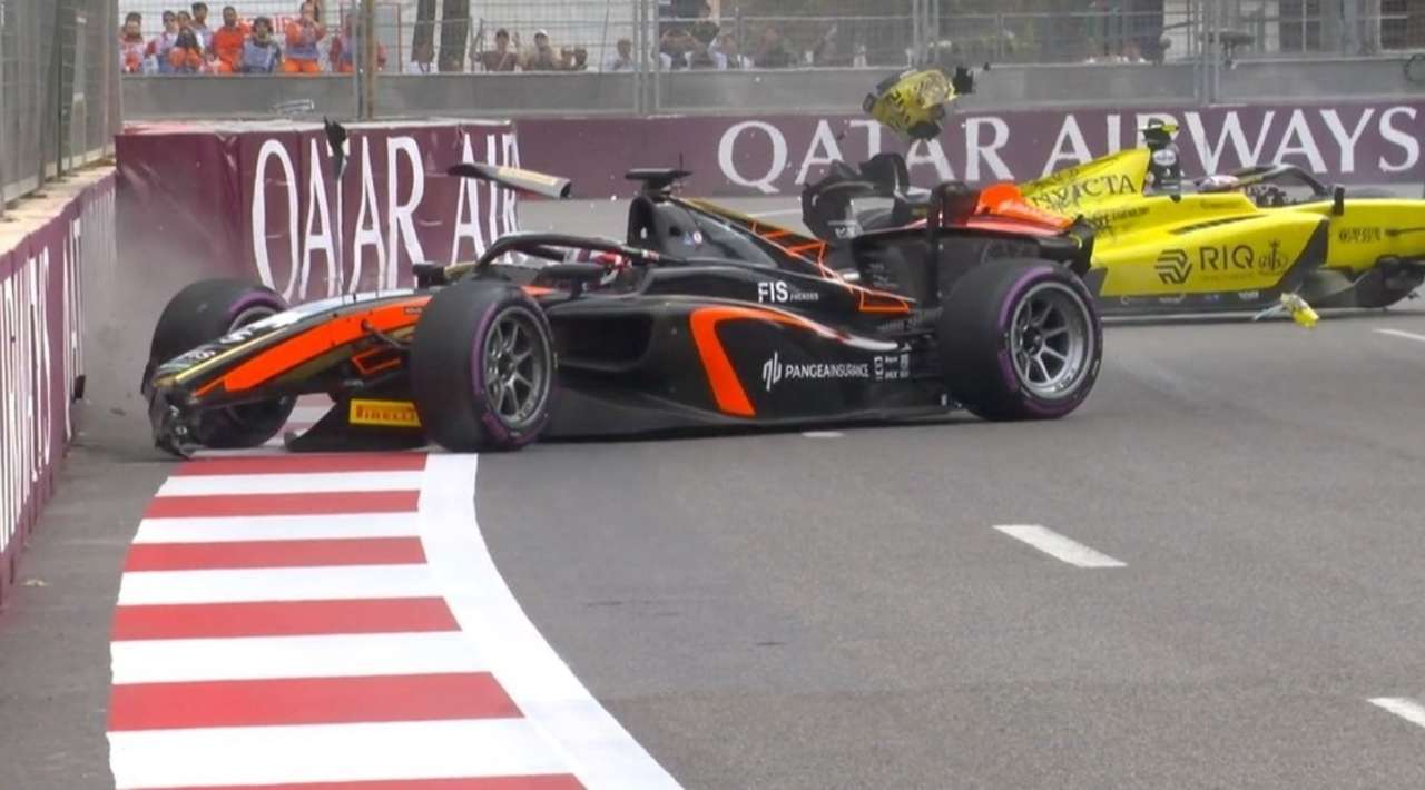 Accidente Dramático en la Fórmula 2: Roman Stanek y John Bennett