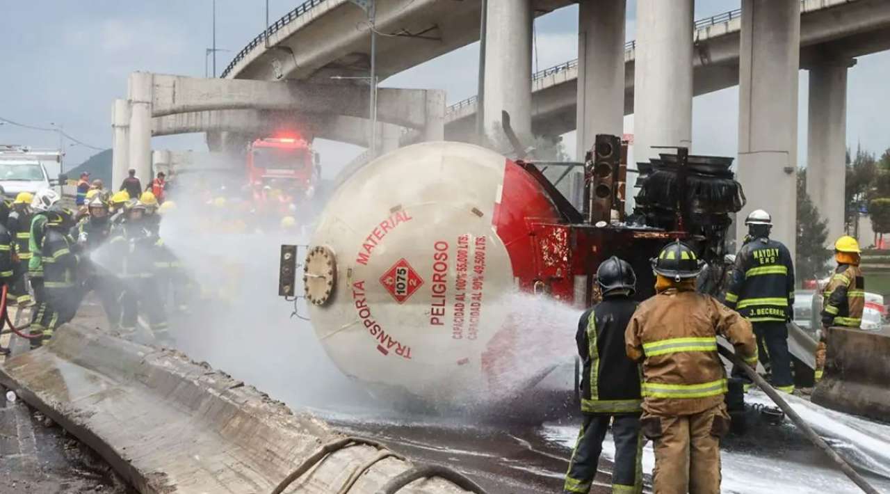 Sube a 29 el número de víctimas por la explosión de pipa en Iztapalapa