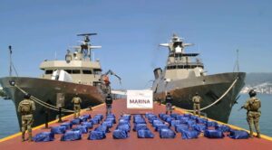 Semar incauta 1.6 toneladas de cocaína frente a costas de Acapulco