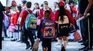 Más de 30 millones de estudiantes inician ciclo escolar 2025-2026 en todo el país; con énfasis en igualdad y valor educativo