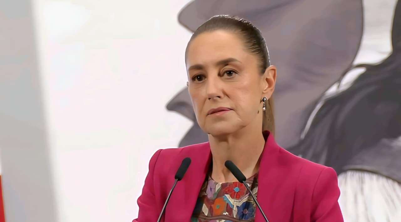 Anuncia Sheinbaum que “vienen otras detenciones” por huachicol fiscal