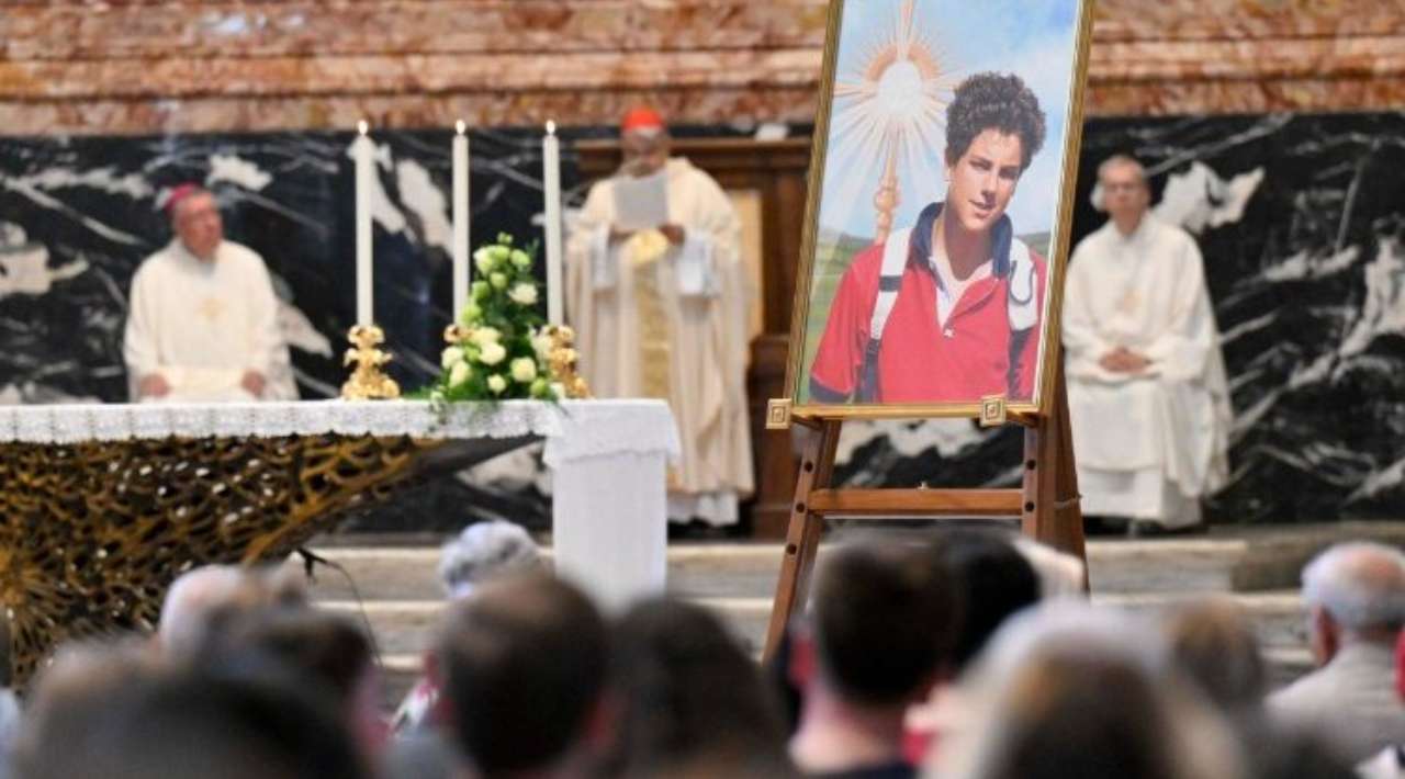 Papa canoniza a Carlo Acutis, primer santo millennial y “patrón del Internet”