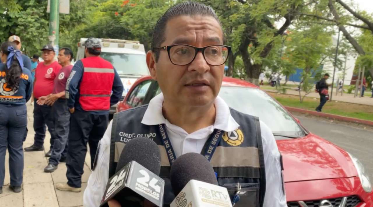 Suspenden clases en el CETis 12 por falsa amenaza de bomba; plantel fue evacuado y resguardado por fuerzas federales