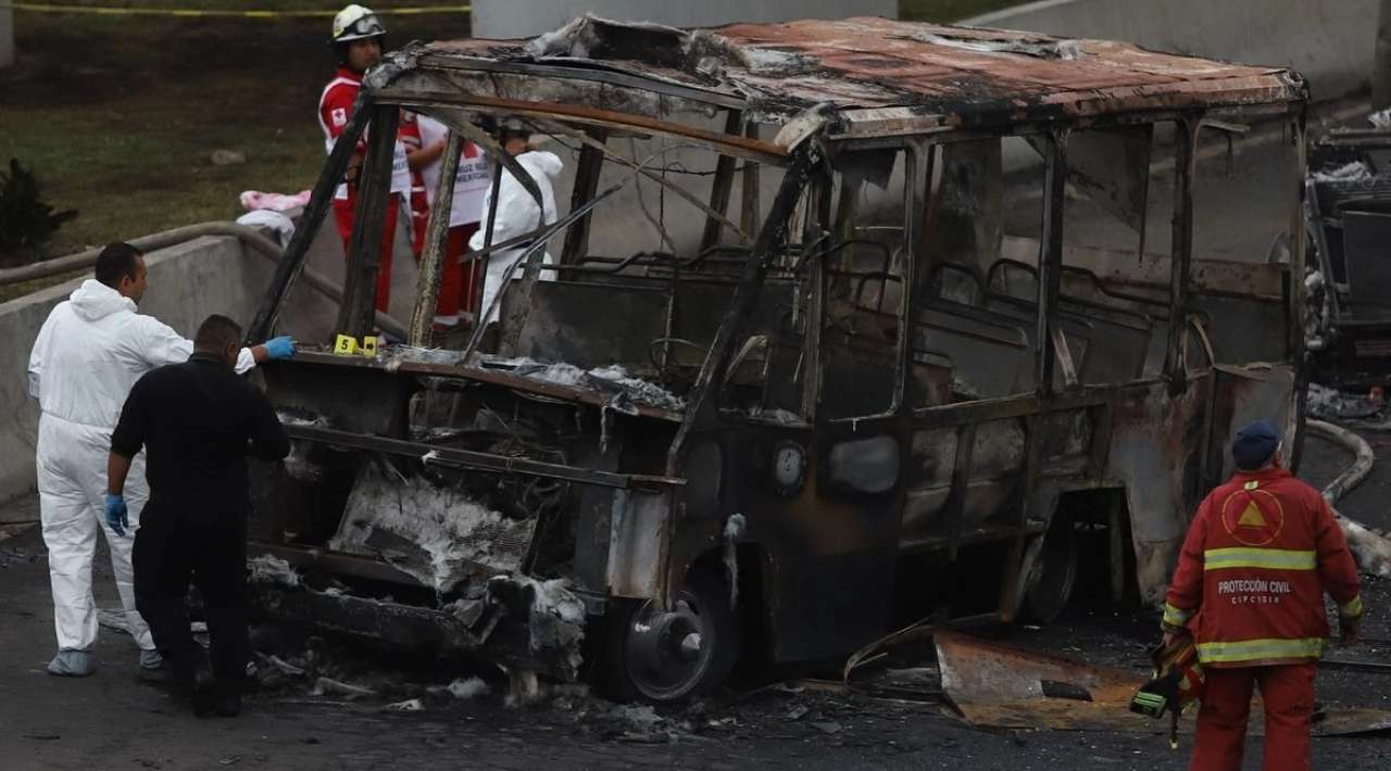 Ascienden a nueve los fallecidos tras explosión de pipa en Iztapalapa