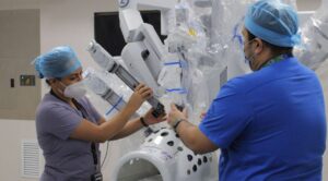 ISSSTE refuerza su infraestructura médica con plan de cirugía robótica