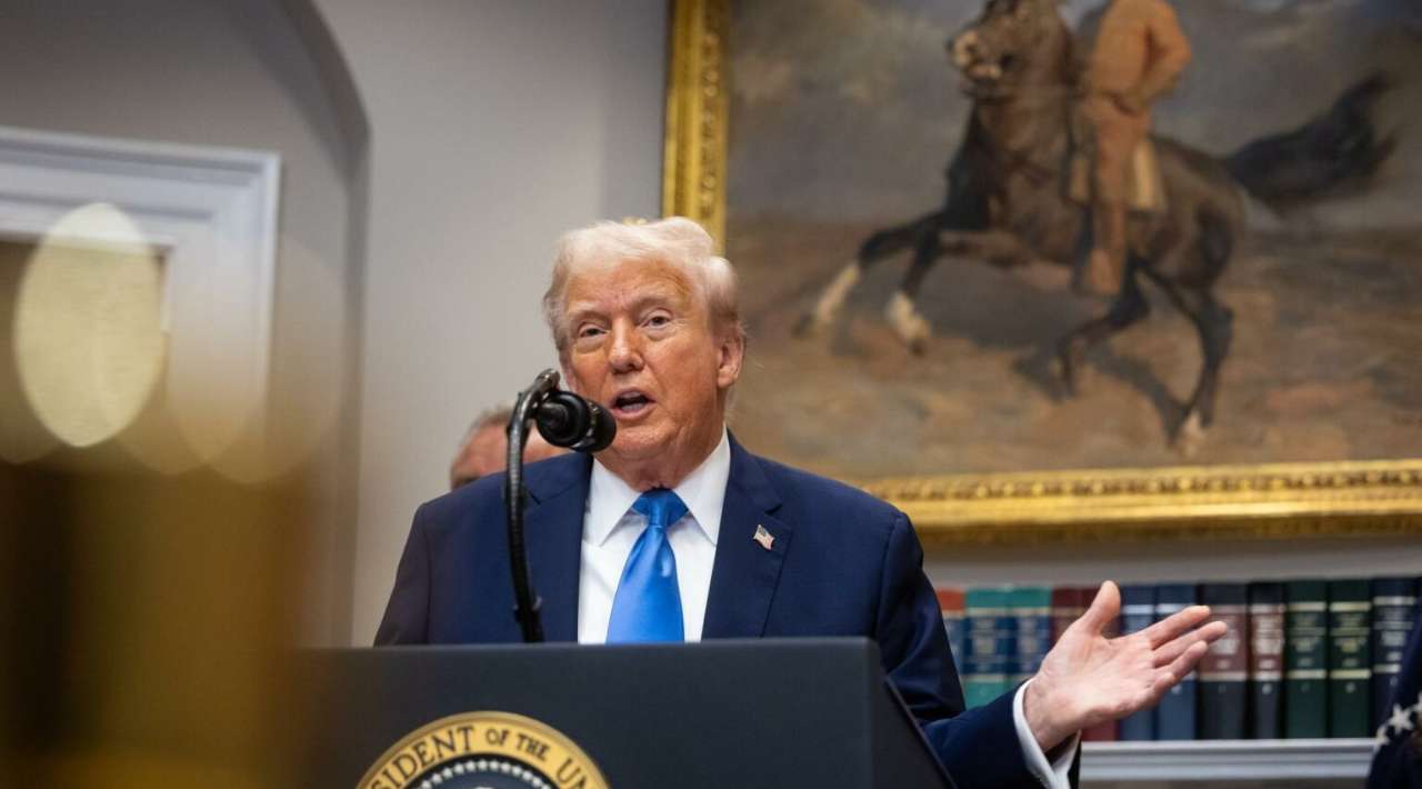 Trump designa a Antifa como “organización terrorista” en EE.UU., podrían estar vinculados con la muerte de activista