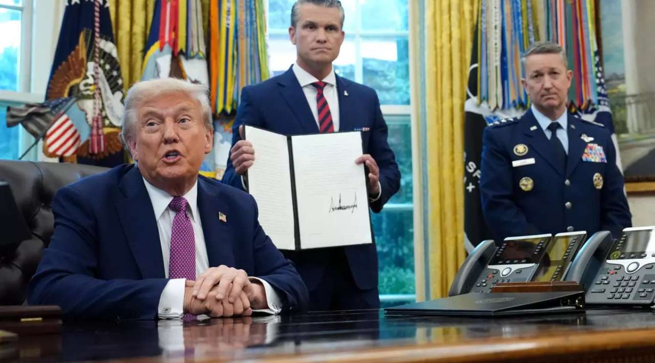 Trump rebautiza el Pentágono como ‘Departamento de Guerra’