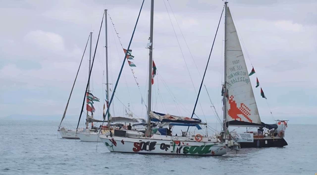 Israel intercepta segunda flotilla civil rumbo a Gaza y detiene a 145 miembros