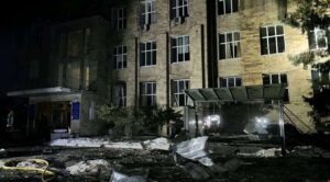 Rusia ataca hospital en Járkov, deja siete heridos