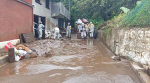 Más de 8 mil 800 militares continúan apoyando a damnificados por lluvias en cinco estados