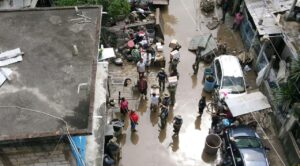 SEDENA y Marina refuerzan apoyo en zonas afectadas por lluvias; operan 41 helicópteros y más de 12 mil efectivos