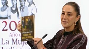 Sheinbaum presenta su libro “Diario de una transición histórica” sobre el cambio de gobierno de 2024