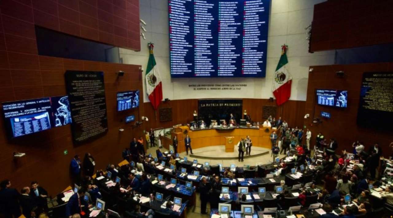 Senado aprueba reforma a la Ley de Amparo y la envía a Diputados