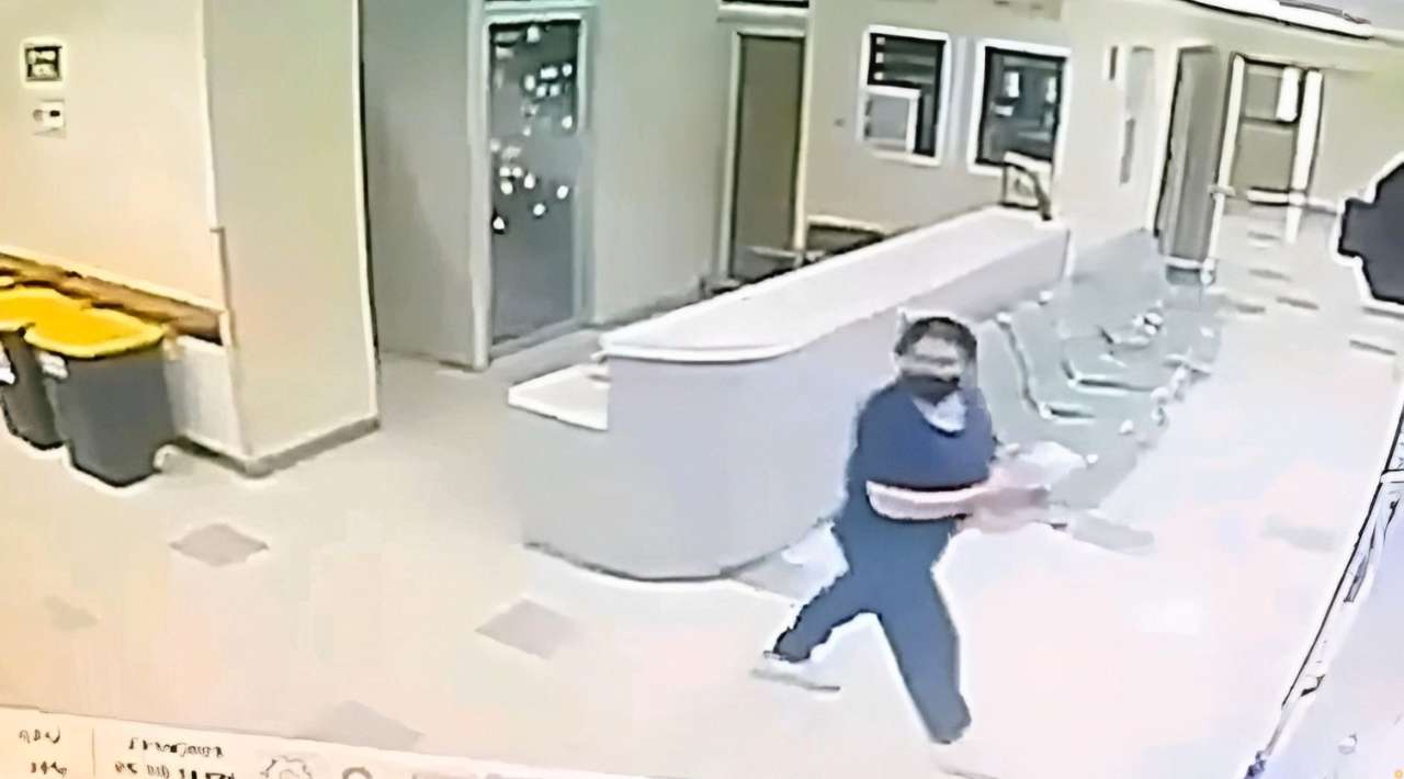 Roban a una bebé del Hospital Materno Infantil de Durango; cámaras captan el momento