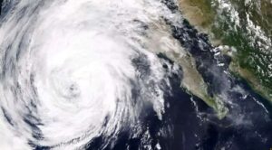 Huracán “Priscilla” provocará lluvias intensas en 7 estados