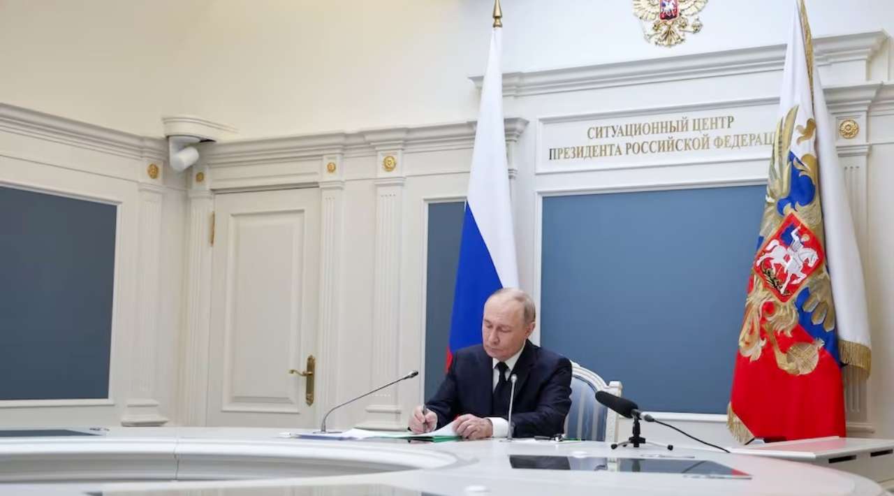 Putin supervisa maniobras nucleares mientras Trump suspende cumbre en Budapest