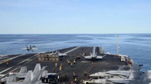 EE.UU. despliega portaaviones frente a Sudamérica en medio de tensiones con Venezuela