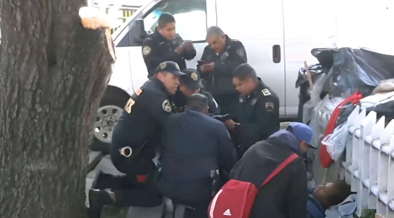 Mujer en situación vulnerable da a luz en calles de la colonia Guerrero, en la CDMX