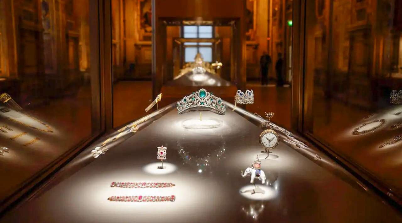 Capturados, cinco nuevos sospechosos del robo de joyas en el Louvre