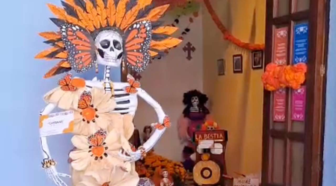 UNAM Morelos celebra a mujeres migrantes en la ofrenda del Festival MIQUIXTLI