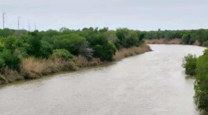 EE.UU. lanza la operación “Muro del Río” para reforzar control migratorio en la frontera sur