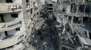 Netanyahu ordena ataques en Gaza tras devolución de restos de rehén por Hamás