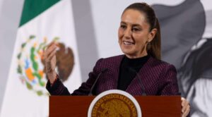 Sheinbaum defiende decreto que trasladó carga aérea al AIFA tras suspensión de rutas por EE.UU.