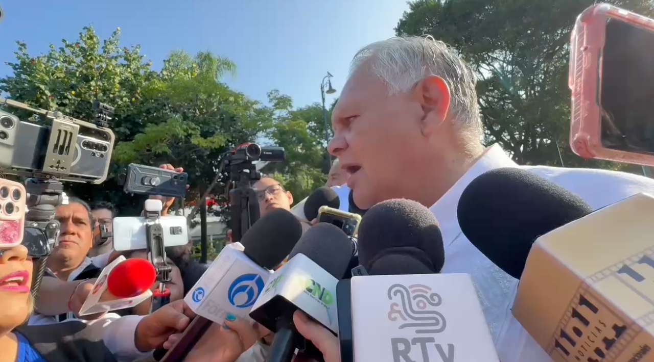 Conmemoran en Morelos el 2 de octubre con izamiento de bandera a media asta