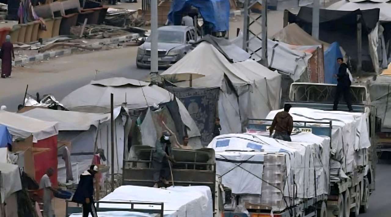 Emiratos Árabes Unidos envía más de 7 mil toneladas de ayuda humanitaria a Gaza