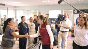 Sheinbaum llega a Veracruz para supervisar labores de rehabilitación tras inundaciones