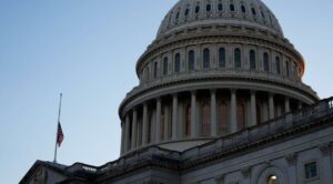 Senado de EE. UU. aprueba acuerdo bipartidista para reabrir el Gobierno tras el cierre más largo de su historia