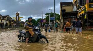 Lluvias extremas dejan 41 muertos y miles de evacuados en Vietnam