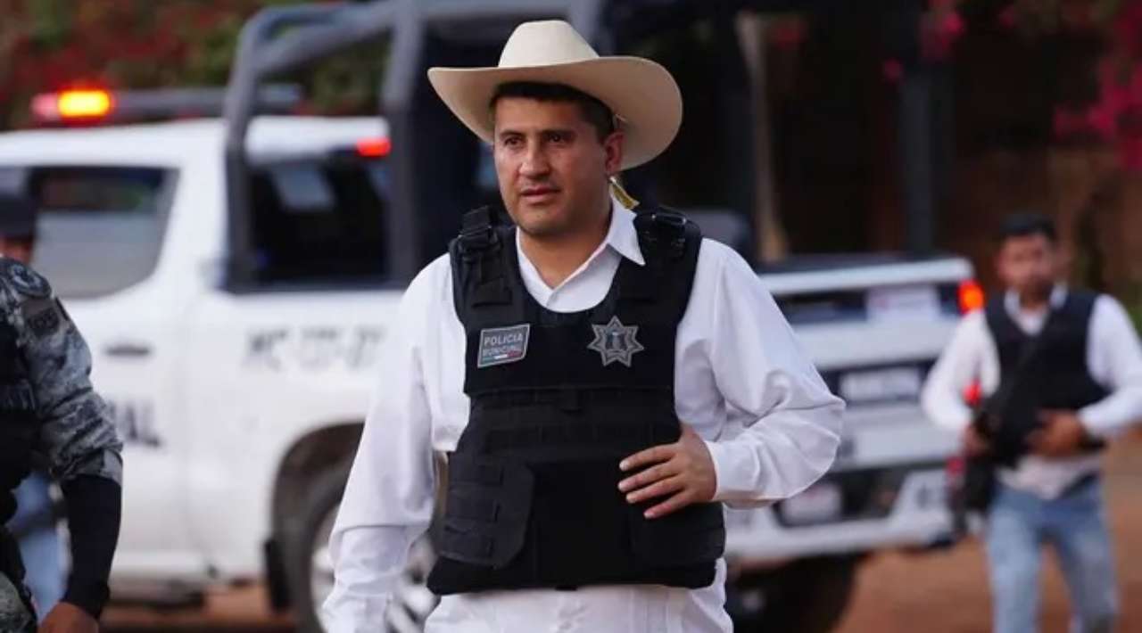 Alcalde de Uruapan contaba con protección federal; arma usada en el crimen, ligada a otros ataques: García Harfuch