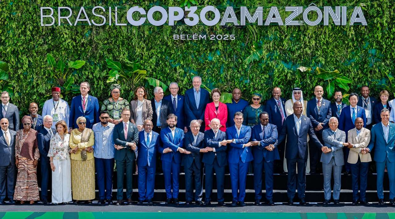 El mundo “no soporta más, el modelo basado en combustibles fósiles” advierte Lula durante la COP30