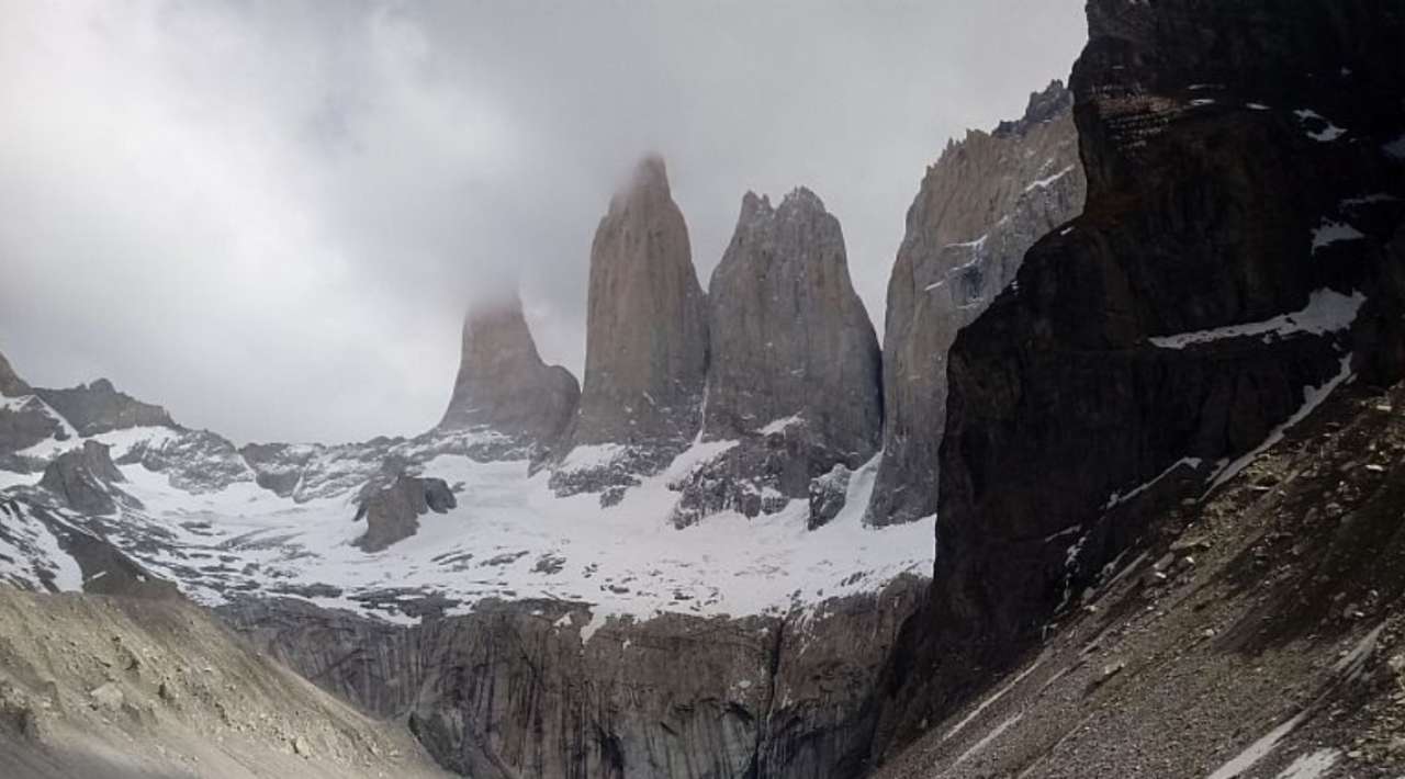 Tragedia en Torres del Paine en Chile: dos excursionistas mexicanos pierden la vida y siete no han sido ubicados
