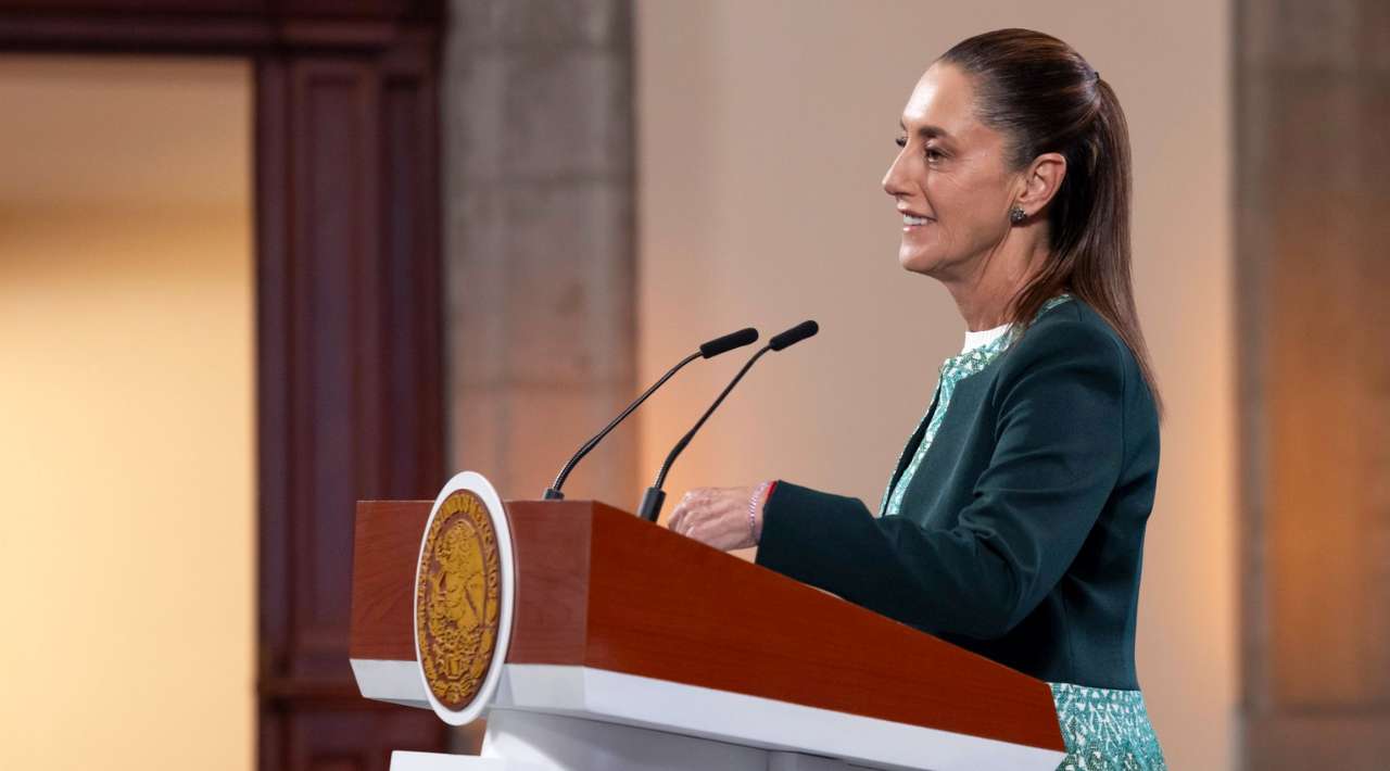 Sheinbaum celebra marcha pacífica del 25N. Reafirma compromiso contra la violencia de género