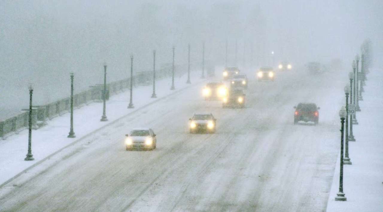 Nevada por efecto lago complica viajes de Acción de Gracias en el centro y noreste de EE. UU.