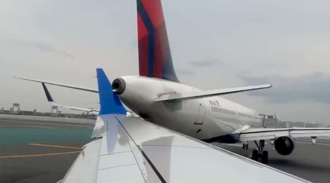 Choque entre dos aviones de United Airlines en LaGuardia; sin heridos