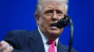 Trump acusa de “traición” y pide “pena de muerte” a legisladores demócratas