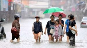 Evacuan a más de 16 mil por inundaciones en Malasia
