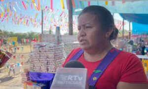 Comerciantes de pirotecnia en Xoxocotla listos para la temporada decembrina