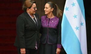 Sheinbaum recibe a Xiomara Castro en Palacio Nacional para fortalecer relación bilateral